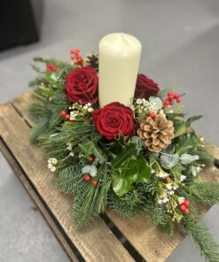 Red traditional table arrangement